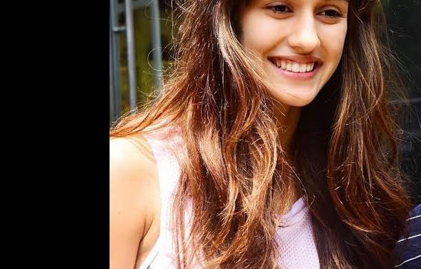बॉलीवुड की खूबसूरत अभिनेत्री दिशा पाटनी का है आज जन्मदि...