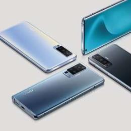 नई दिल्ली : 44MP नाइट सेल्फी कैमरे के सा...